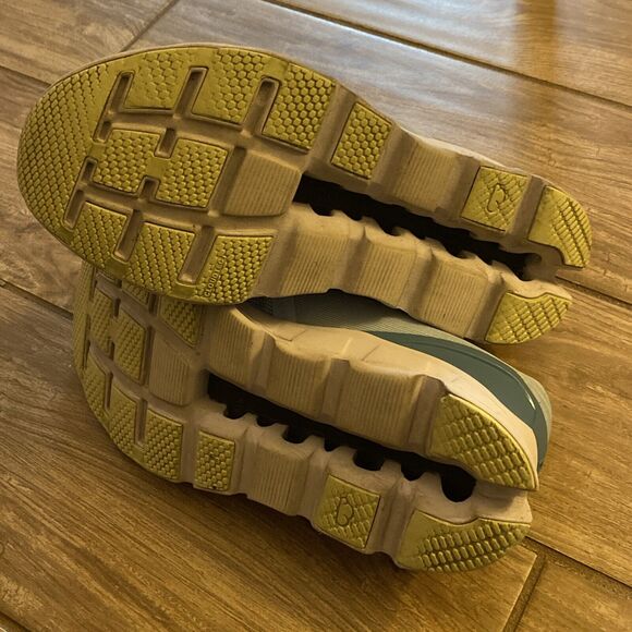 On Cloud Cloudtech Helion Women’s Size 9 White Blue Running Shoes Sneakers - Picture 10 of 10